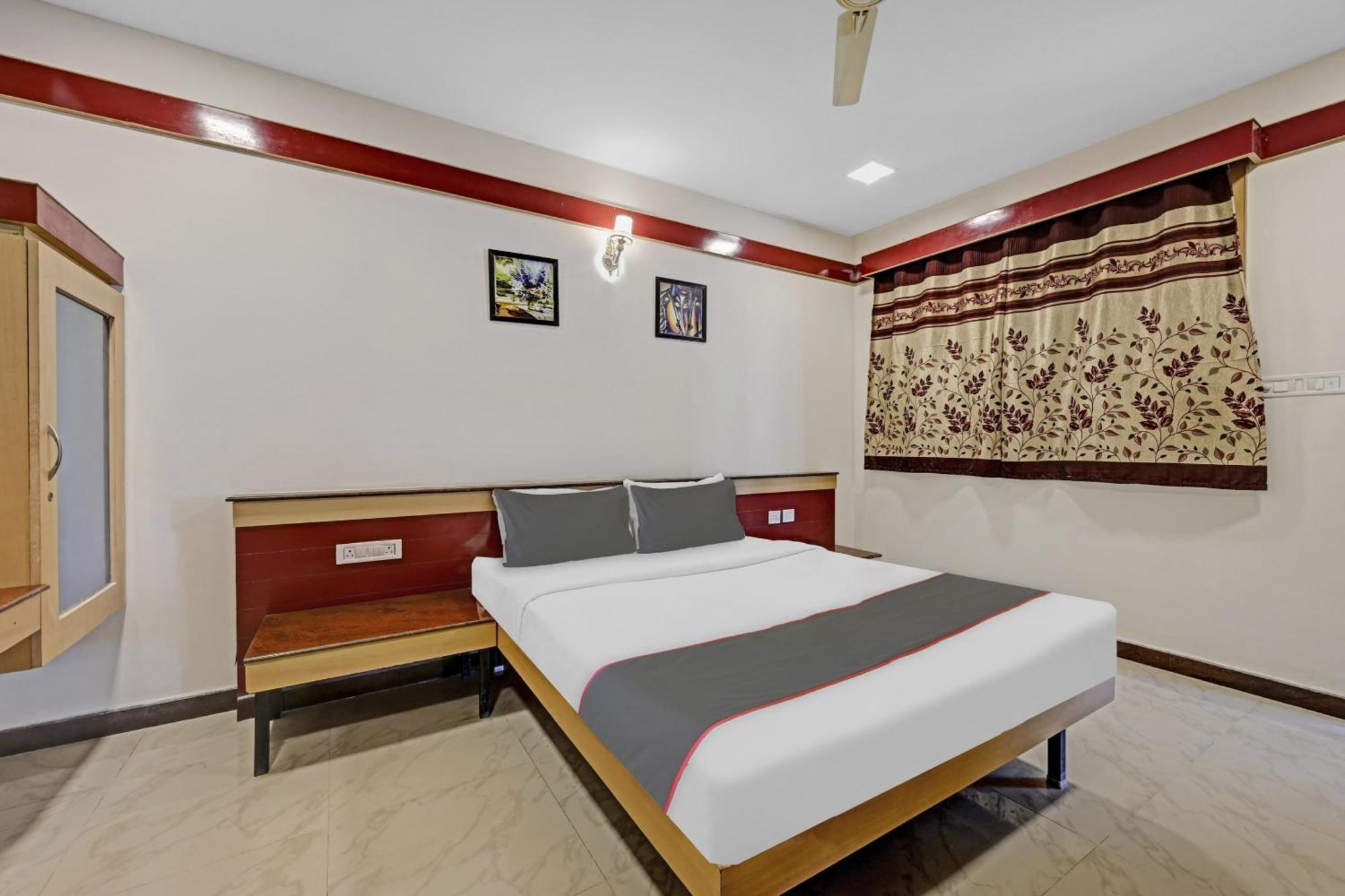 Collection O Sri Sai Ram Suites Bangalore Esterno foto